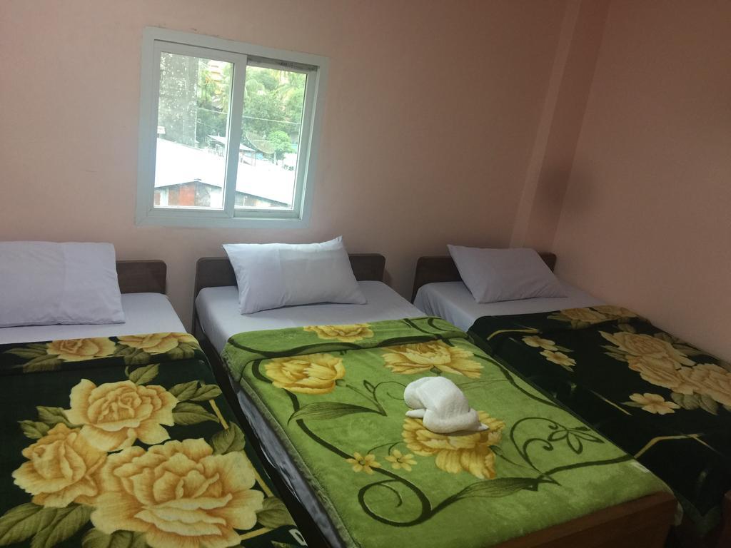Everest Hotel Yangon Extérieur photo