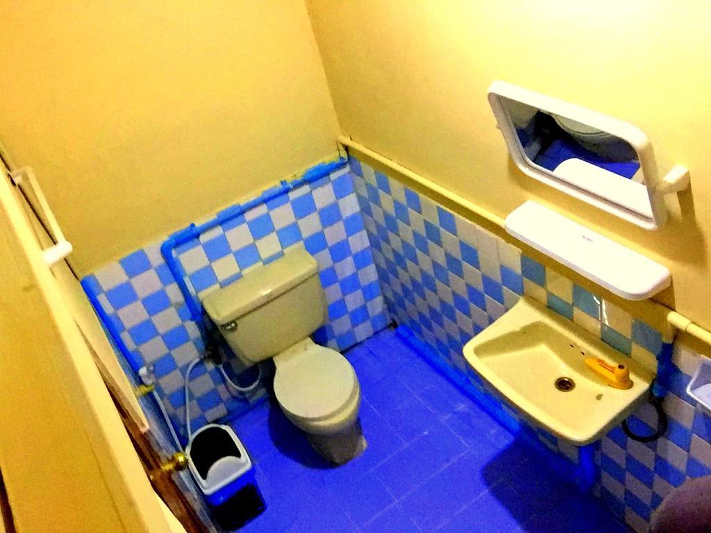 Everest Hotel Yangon Extérieur photo