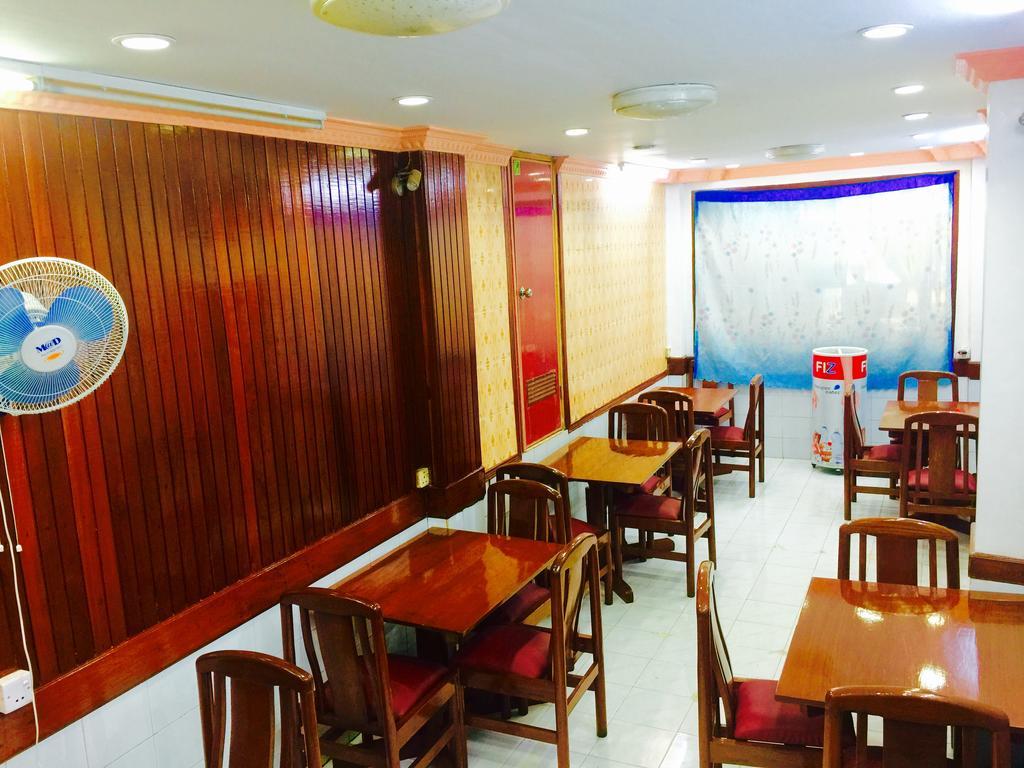 Everest Hotel Yangon Extérieur photo